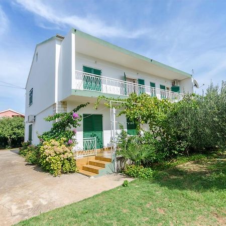 Apartments Secret Garden Водице Екстер'єр фото