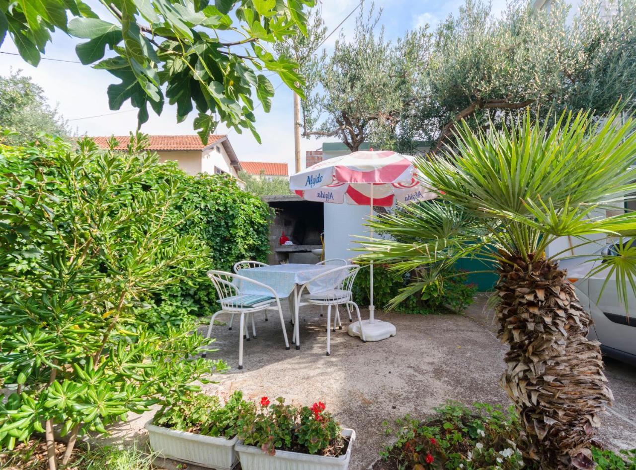 Apartments Secret Garden Водице Екстер'єр фото